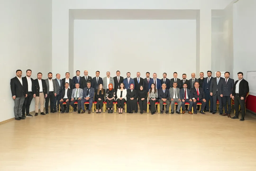 AK Parti Tuzla İlçe Başkanı Şeref Çolak Oldu